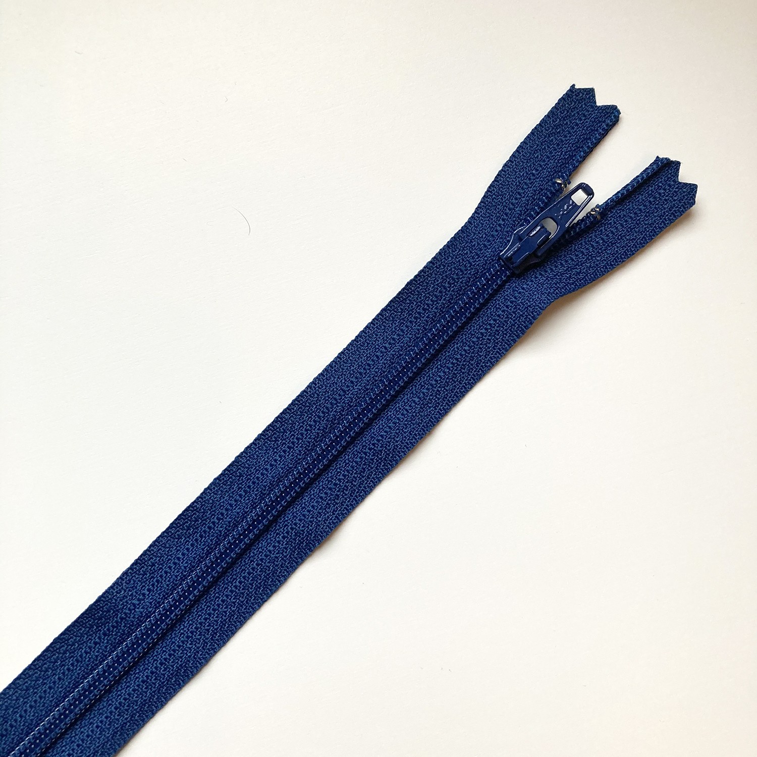 fermeture zippée bleu dur 35cm